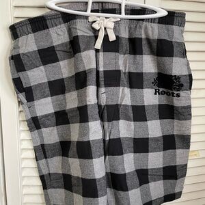Roots flannel shorts